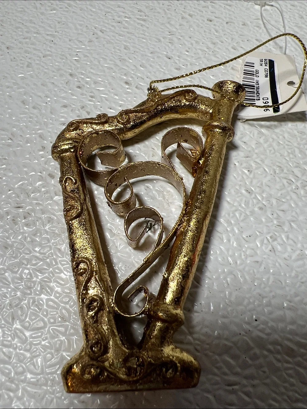 Gold Guitar and Harp Wall Decor Ornaments - Elegant Home Accent